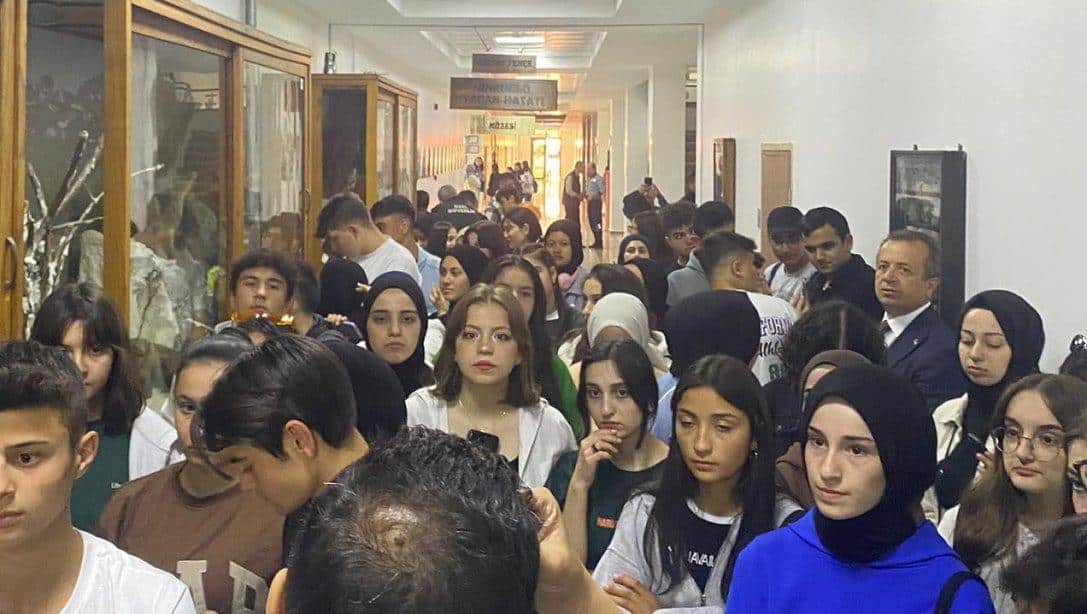 Kurşunlu'daki Lise Son Sınıf Öğrencilerinden Ankara Ziyareti